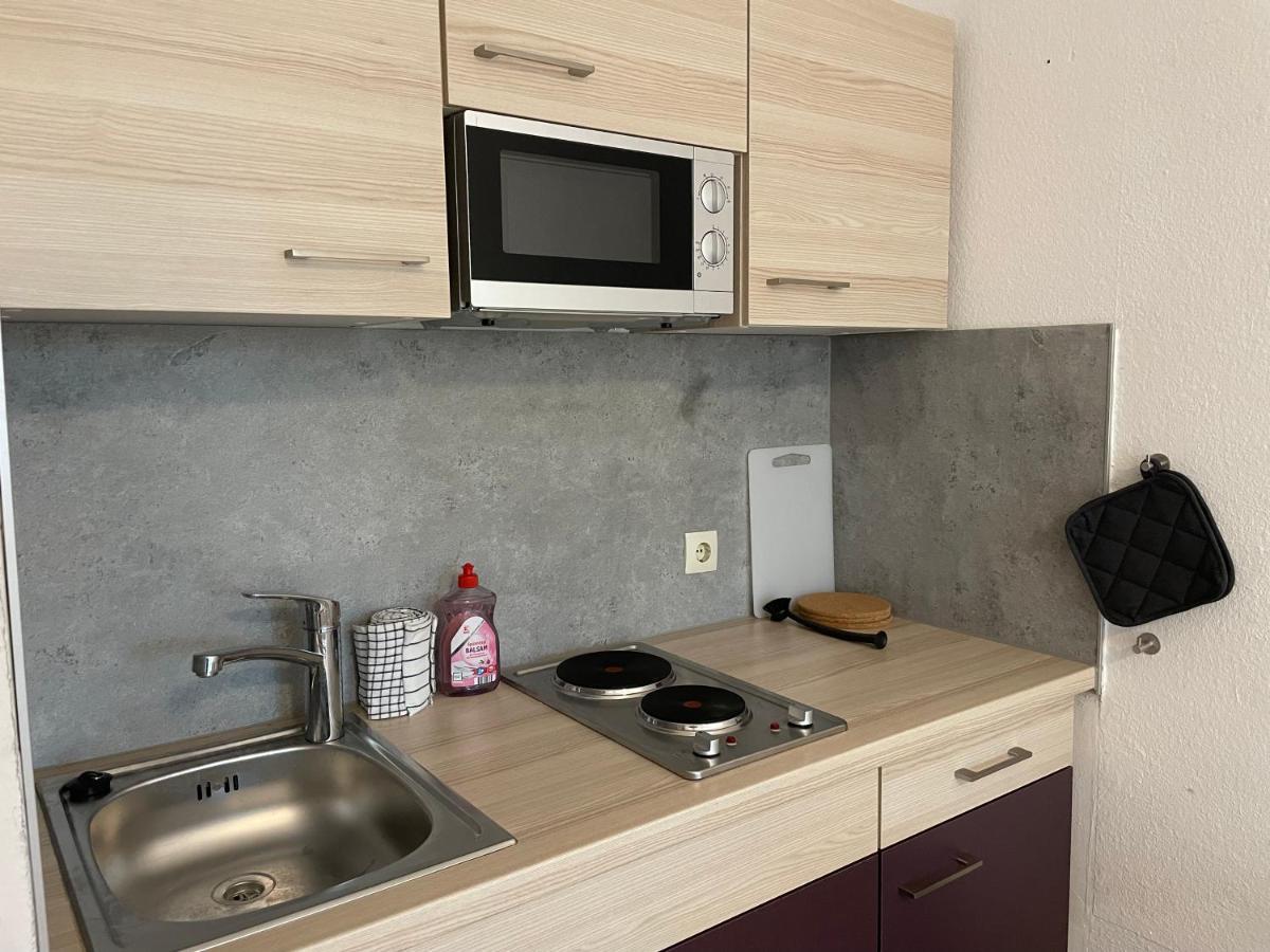 Stadtnahe Wohnung Mit Terrasse Hoechberg Exterior photo